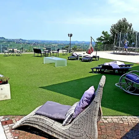 Cascina Roella Landhaus Monforte dʼAlba